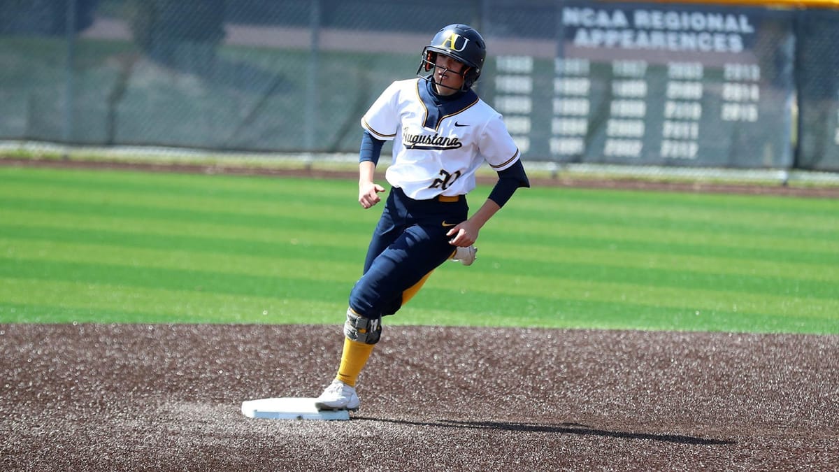 Softball debuts spring season