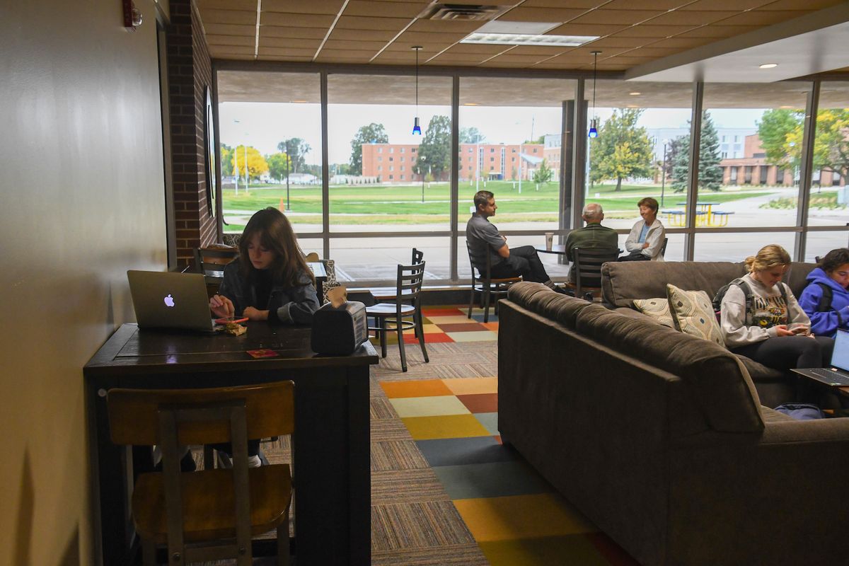 Commons renovations paused until spring break