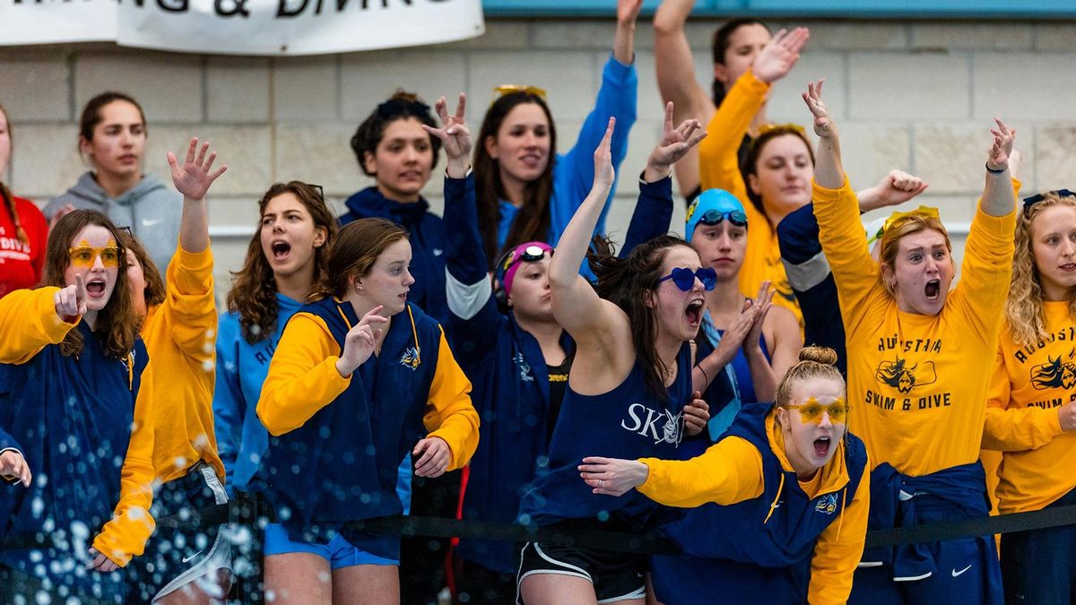 Women’s swimming and diving wins NSIC Championship